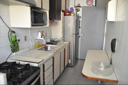 Apartamento à venda com 80m², 2 quartos e 1 vagaCozinha