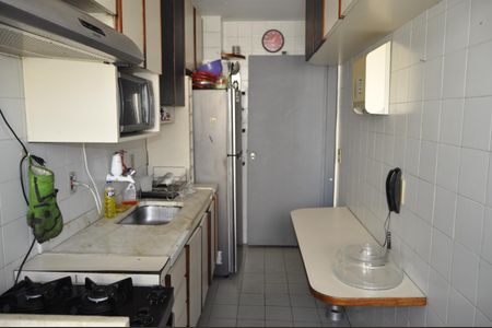 Apartamento à venda com 80m², 2 quartos e 1 vagaCozinha