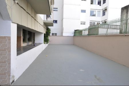 Apartamento à venda com 80m², 2 quartos e 1 vagaÁrea comum