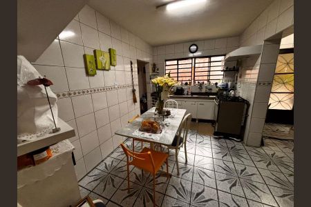 Casa à venda com 160m², 4 quartos e 3 vagas Casa à venda com 160m², 4 quartos e 3 vagasFoto 09
