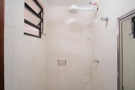 Casa à venda com 200m², 3 quartos e 2 vagasBanheiro de serviço