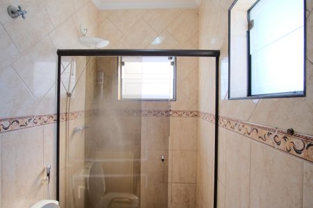 Casa à venda com 200m², 3 quartos e 2 vagasBanheiro da Suíte