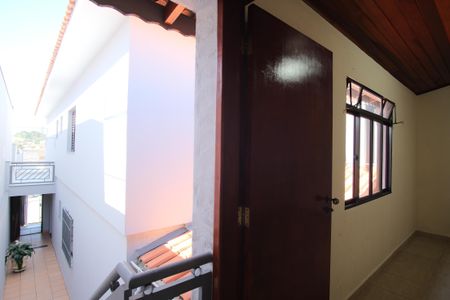 Casa à venda com 200m², 3 quartos e 2 vagasQuarto de Serviço 2