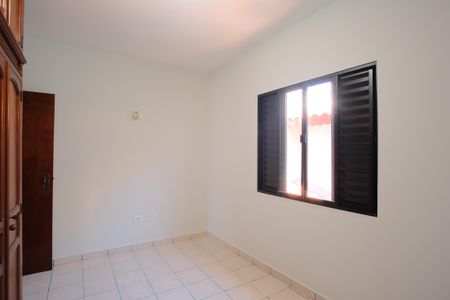 Casa à venda com 200m², 3 quartos e 2 vagasQuarto 2