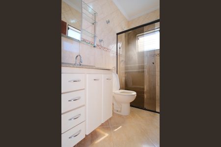 Casa à venda com 200m², 3 quartos e 2 vagasBanheiro da Suíte