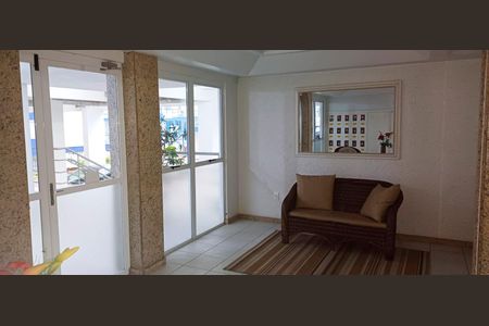 Apartamento para alugar com 92m², 3 quartos e 1 vaga Apartamento para alugar com 92m², 3 quartos e 1 vagaHall de entrada