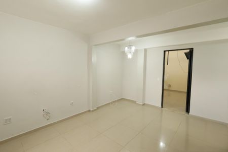 Sala de casa para alugar com 2 quartos, 65m² em Jardim Umuarama, São Paulo