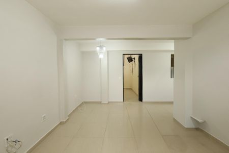 Sala de casa para alugar com 2 quartos, 65m² em Jardim Umuarama, São Paulo