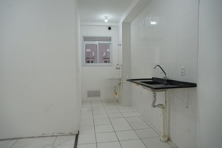 Cozinha e Área de Serviço de apartamento para alugar com 2 quartos, 44m² em Água Chata, Guarulhos