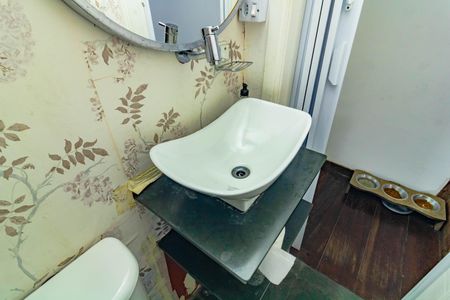 Casa à venda com 180m², 3 quartos e 2 vagasLavabo