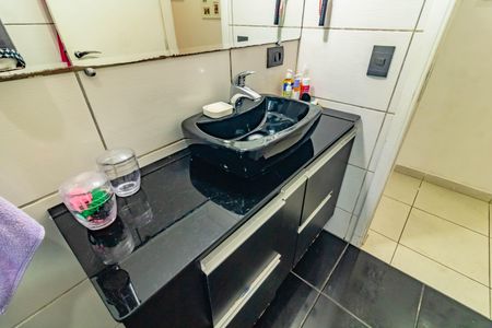 Casa à venda com 180m², 3 quartos e 2 vagasBanheiro