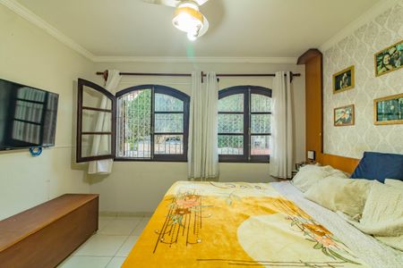 Casa à venda com 180m², 3 quartos e 2 vagasSuíte 