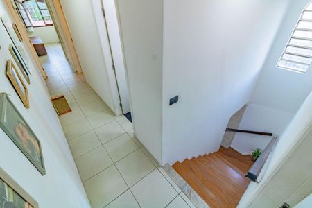 Casa à venda com 180m², 3 quartos e 2 vagasCorredor 