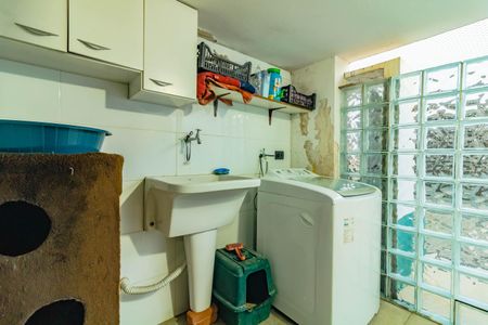 Casa à venda com 180m², 3 quartos e 2 vagasÁrea de Serviço