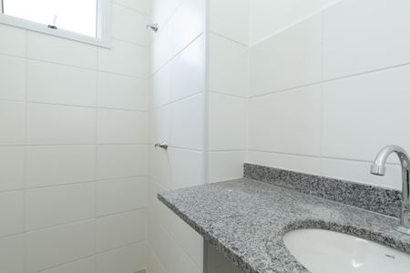 Apartamento para alugar com 67m², 3 quartos e 2 vagas Apartamento para alugar com 67m², 3 quartos e 2 vagasBanheiro 2