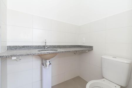 Apartamento para alugar com 67m², 3 quartos e 2 vagas Apartamento para alugar com 67m², 3 quartos e 2 vagasBanheiro 2