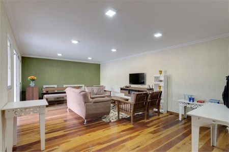 Casa à venda com 690m², 5 quartos e 7 vagas