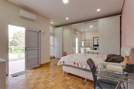 Casa à venda com 690m², 5 quartos e 7 vagas