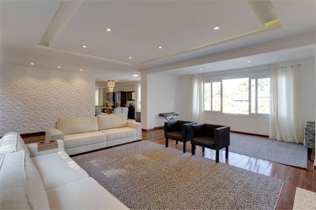 Casa à venda com 690m², 5 quartos e 7 vagas