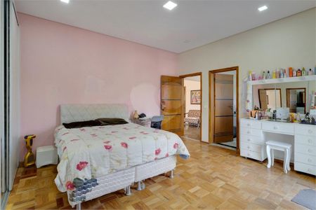 Casa à venda com 690m², 5 quartos e 7 vagas