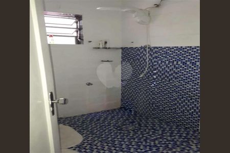 Casa à venda com 250m², 2 quartos e 2 vagas