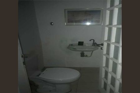 Casa à venda com 250m², 2 quartos e 2 vagas