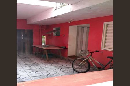 Casa à venda com 250m², 2 quartos e 2 vagas