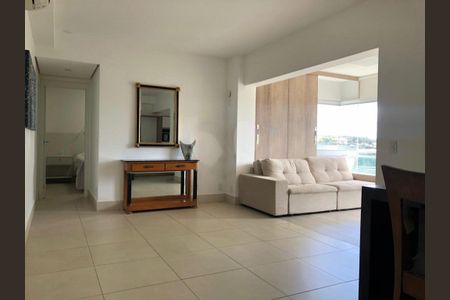 Apartamento à venda com 66m², 2 quartos e 1 vaga