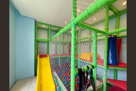 Apartamento à venda com 76m², 2 quartos e 1 vagaÁrea comum