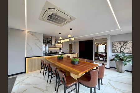 Apartamento à venda com 76m², 2 quartos e 1 vagaÁrea comum