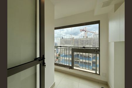 Apartamento à venda com 76m², 2 quartos e 1 vagaÁrea de Serviço