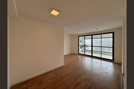 Sala de apartamento para alugar com 2 quartos, 76m² em Chácara Santo Antônio (zona Sul), São Paulo