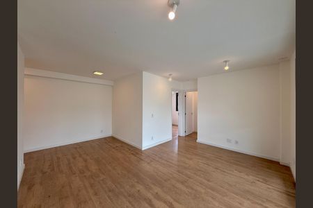 Sala de apartamento para alugar com 2 quartos, 76m² em Chácara Santo Antônio (zona Sul), São Paulo