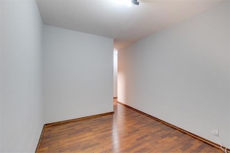 Casa à venda com 387m², 4 quartos e 6 vagas