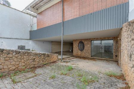 Casa à venda com 387m², 4 quartos e 6 vagas