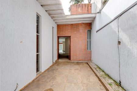Casa à venda com 387m², 4 quartos e 6 vagas