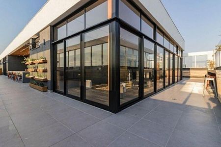 Apartamento à venda com 58m², 1 quarto e 1 vaga