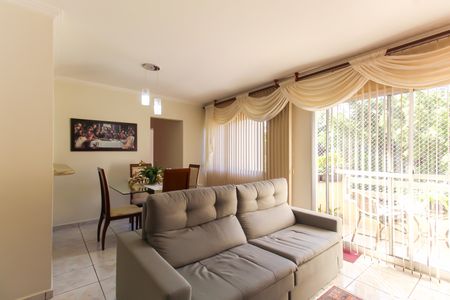 Apartamento à venda com 85m², 3 quartos e 1 vagaSala