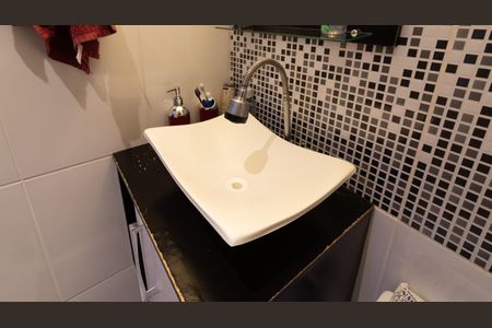 Apartamento para alugar com 80m², 2 quartos e 1 vaga Apartamento para alugar com 80m², 2 quartos e 1 vagaBanheiro