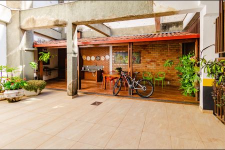 Apartamento à venda com 130m², 4 quartos e 2 vagasÁrea comum