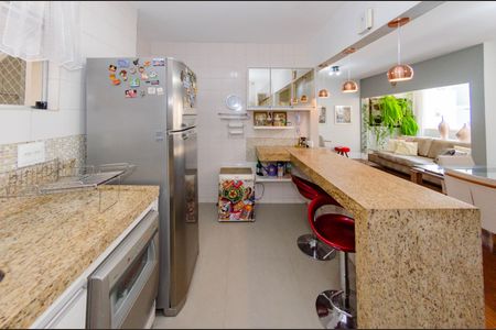 Apartamento à venda com 130m², 4 quartos e 2 vagasCozinha