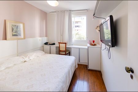 Apartamento à venda com 130m², 4 quartos e 2 vagasQuarto 1