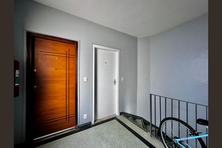 Apartamento à venda com 48m², 1 quarto e sem vaga Apartamento à venda com 48m², 1 quarto e sem vagaHall Apartamento