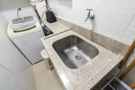 Apartamento à venda com 77m², 3 quartos e sem vaga Apartamento à venda com 77m², 3 quartos e sem vagaÁrea de Serviço