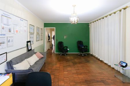 Casa para alugar com 270m², 3 quartos e 3 vagasSala