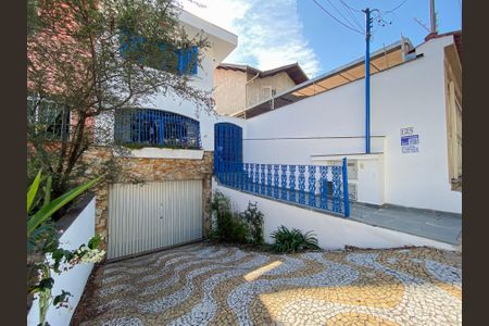 Casa para alugar com 270m², 3 quartos e 3 vagasFachada/ Plaquinha