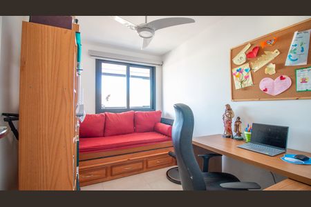 Apartamento à venda com 81m², 3 quartos e 1 vagaQuarto 2