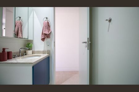 Apartamento à venda com 81m², 3 quartos e 1 vagaBanheiro Social