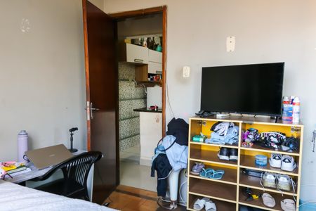 Apartamento à venda com 93m², 3 quartos e 1 vagaQuarto 2