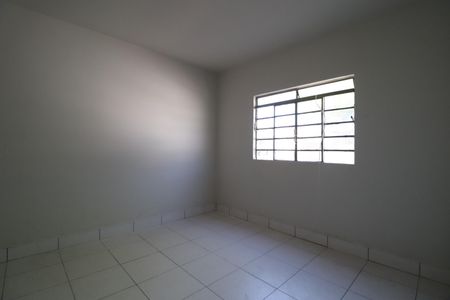Casa para alugar com 75m², 2 quartos e 1 vagaQuarto 1